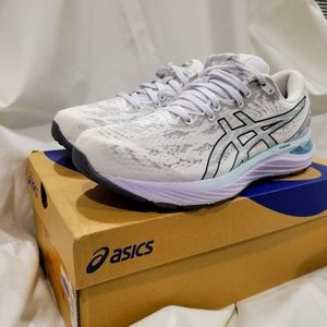 ASICS Women's Gel-Cumulus 23 Running Sneakers,Listed Size 7.5,fitting 6.5-7